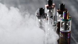 Rokok Elektrik: Jenis, Kandungan, dan Risikonya